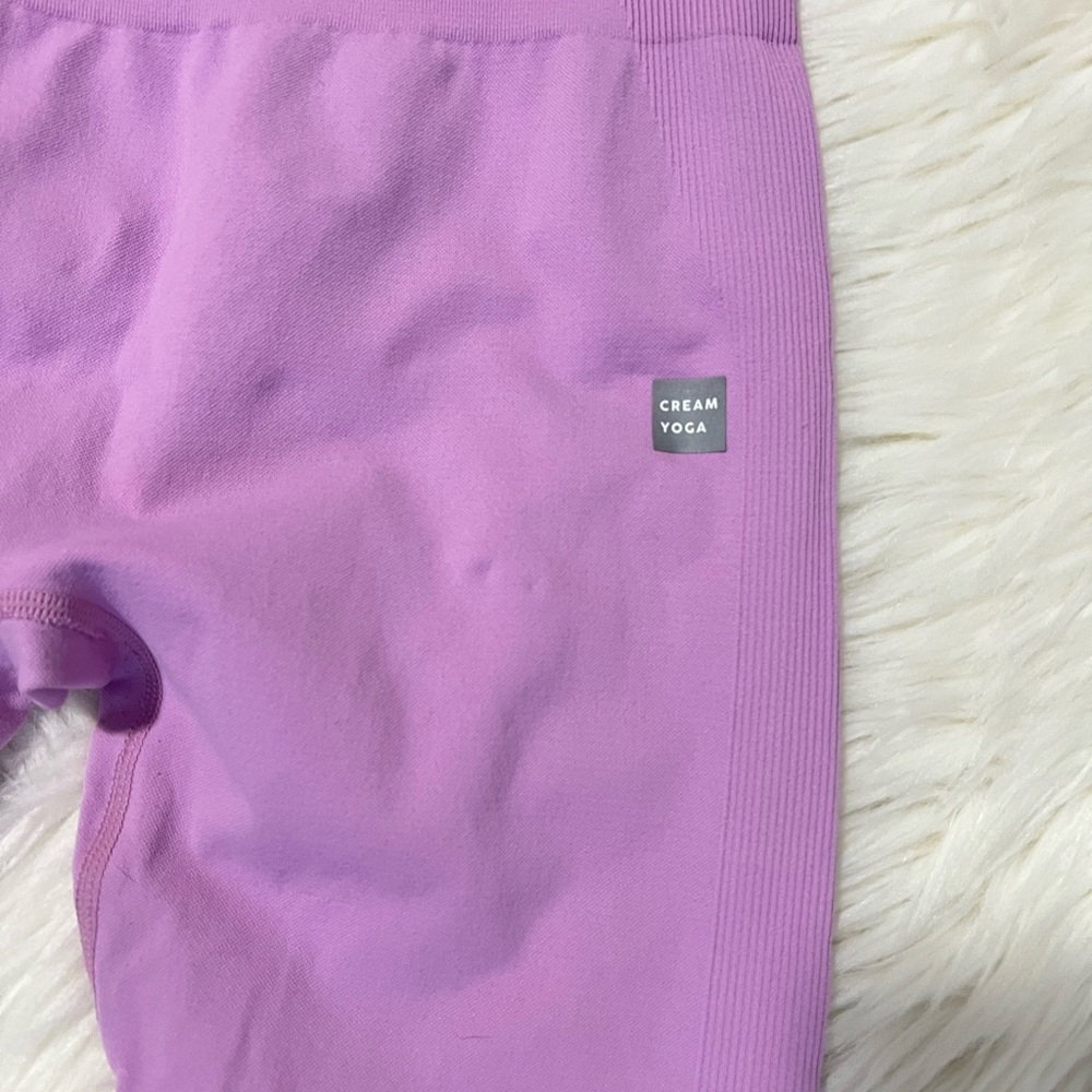 Cream Yoga Lilac Leggings - Picture 3 of 6